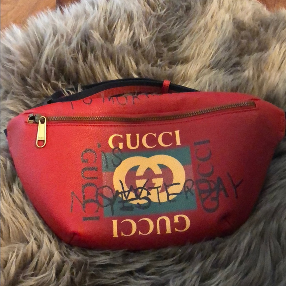 Gucci belt bag